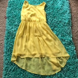 Yellow dress for summer get it now!! Only one now.